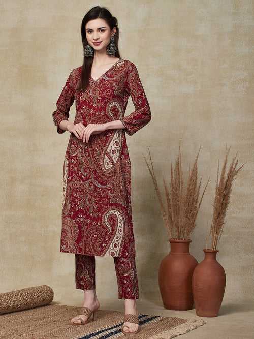 Ethnic Floral Printed Straight Fit Kurta with Pant - Brown