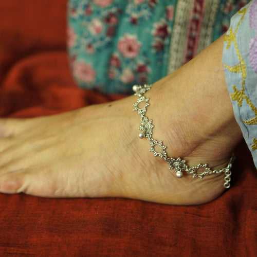 Toran Anklet