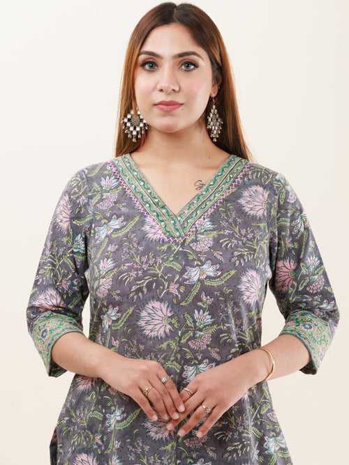 Umang Pari Straight Kurta