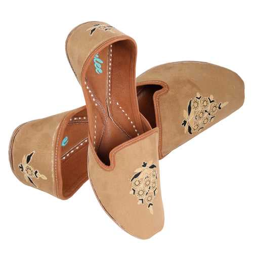 KASHMIR PINE - CAMEL SUEDE WITH INTRICATE EMBROIDERY CREST