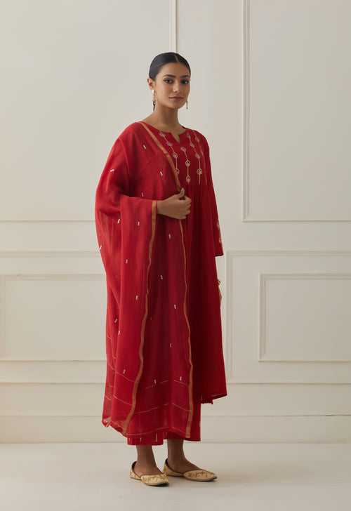 RED CHANDERI PITTAN DOT DUPATTA