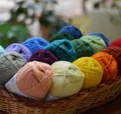 Ashford DK 8ply wool yarn