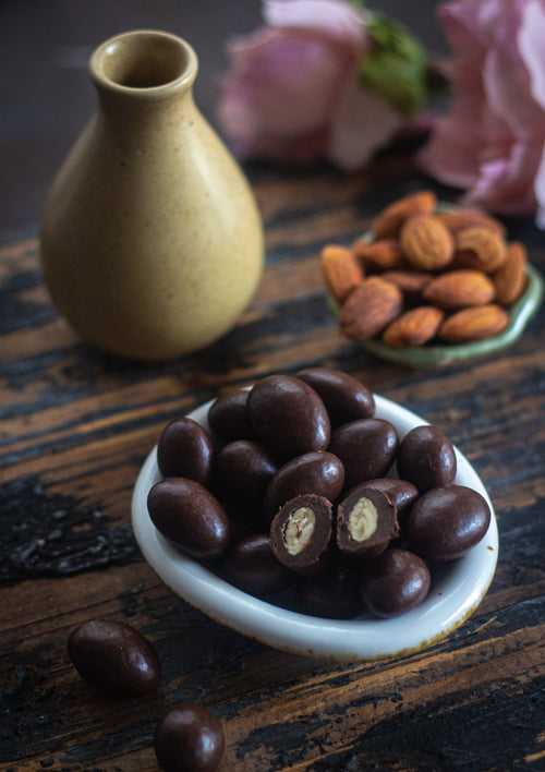 Chocolate Coated Almonds