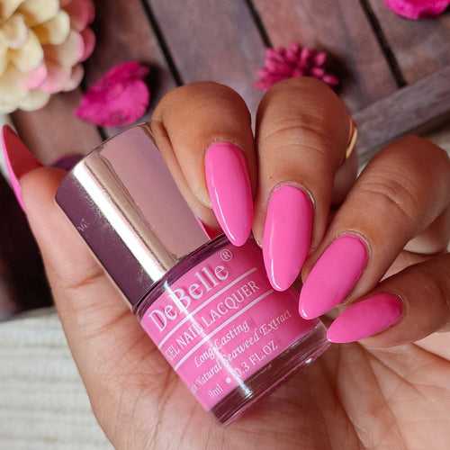 DeBelle Gel Nail Lacquer Strawberry Souffle' (Bubblegum Pink), 8ml