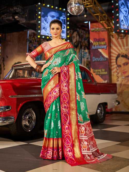 Enchanting Green Patola Silk Saree with Exquisite Weaving Work