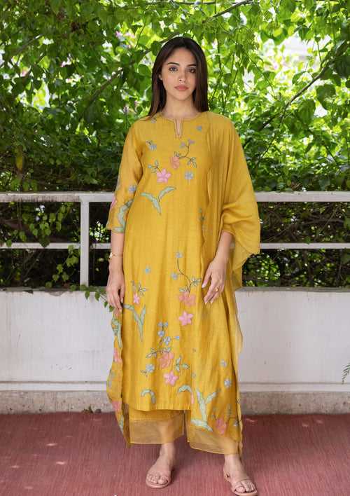 HONEYCOMB APPLIQUE KURTA SET