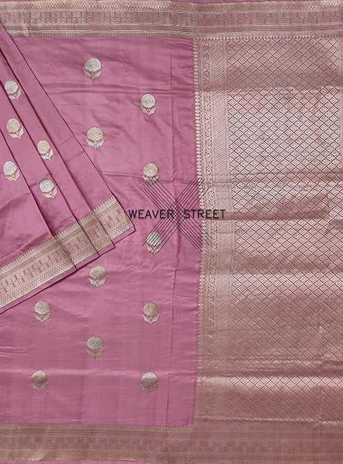 Dusky Pink Katan silk Handwoven Banarasi saree with alfi Flower buta