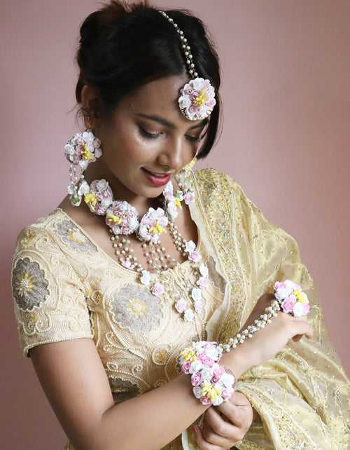 Floral Jewellery with Pearls