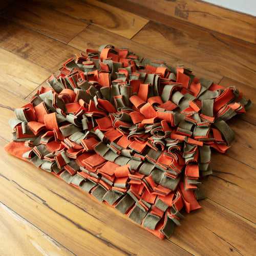 PoochMate Sniff-It-Out Snuffle Dog Mat - S