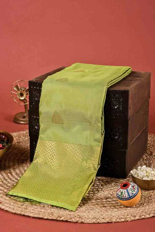 Parrot Green Kanchipuram Silk Saree