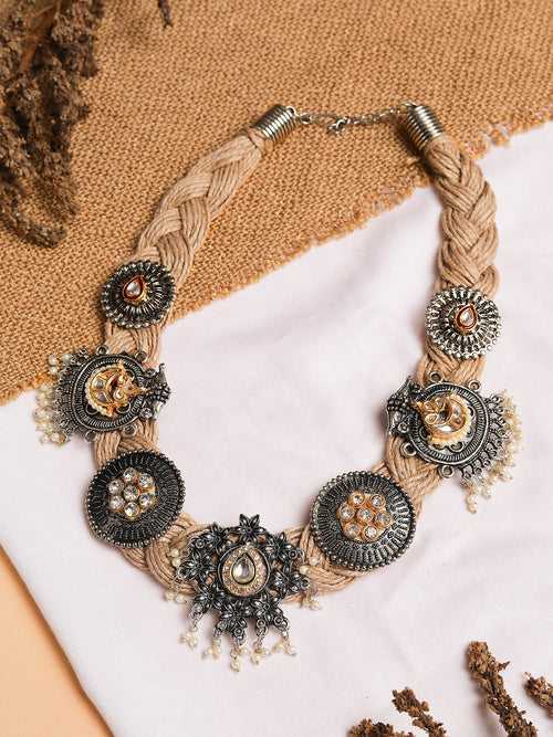 The Ribbon Yarn Jute Threaded Necklace