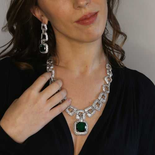 Emerald Elegance Green Necklace