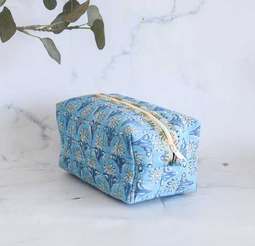 Boxy cosmetic pouch - Travel make up kit - Blue ditsy