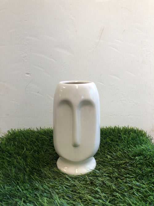 Face vase