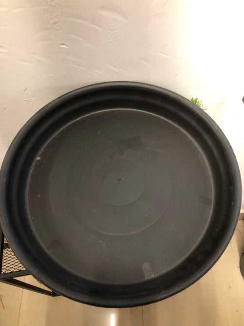 Black plate round “20”