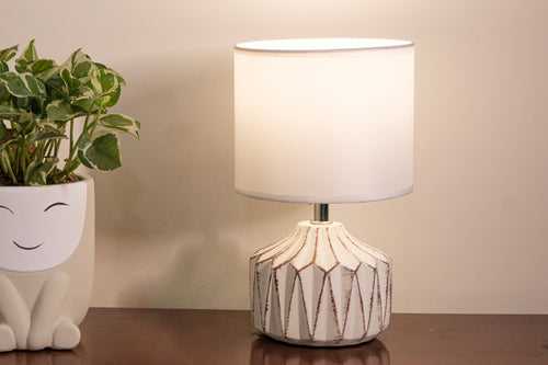 Geometry style table lamp with lamp shade