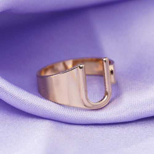 Alphabet U Gold Band Ring