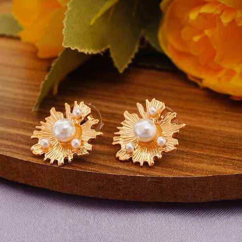Preciosa Golden Pearl Earrings