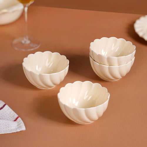 Set of 4 Scallop Vanilla White Ceramic Bowls 300ml