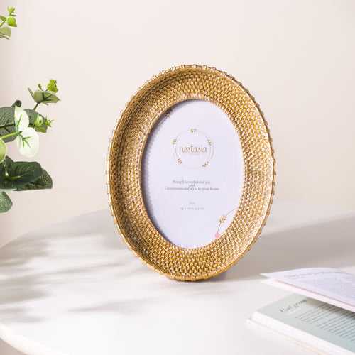 Golden Oval Photo Frame