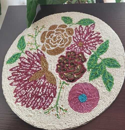 Garden of Roses White Cream Beads Round Floral Mat Placemat