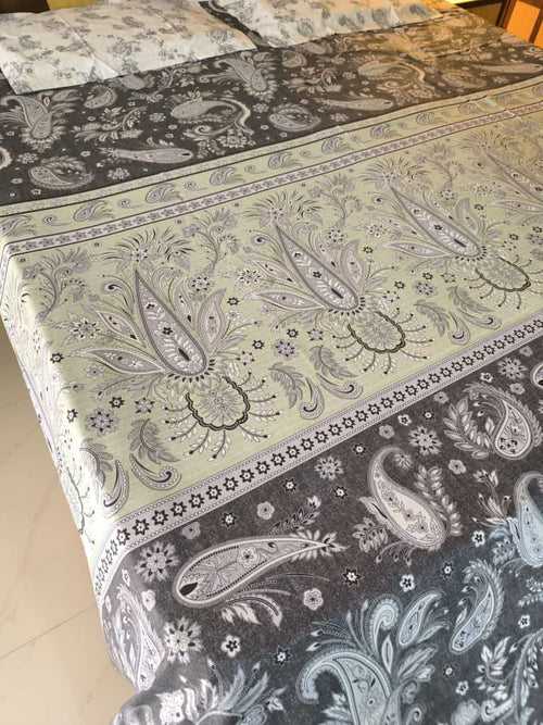 Buy Online Designer Paisley Mint Green Twill Cotton King Bedsheet 108 x 108 inches