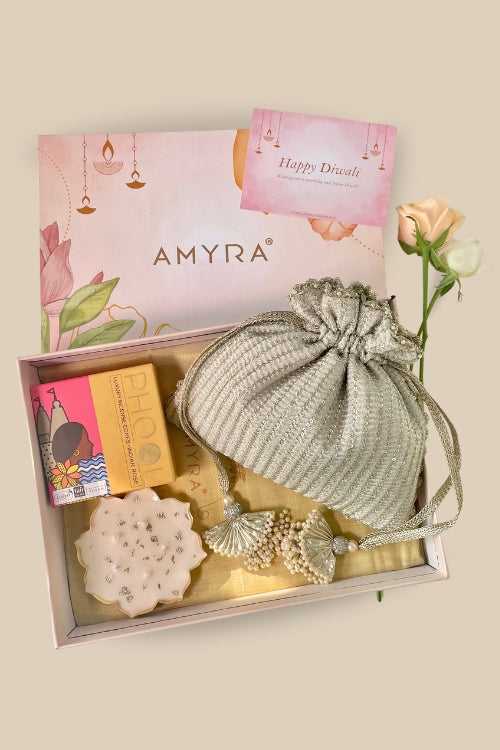 Gift hamper - Tara champagne potli - Aroma & Urli box