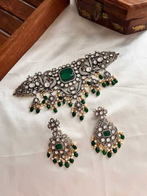 Kundan Emerald choker NC1074