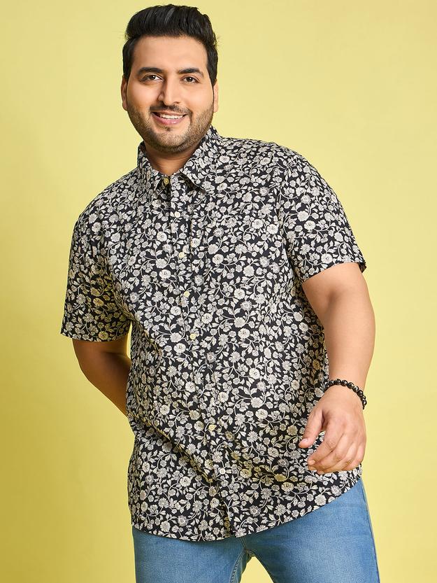 Men Plus Size Trudo Off-White Floral Printed Black Shirt