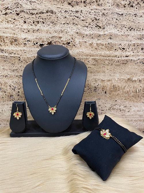 Kundan Pendant Floral Design Short Mangalsutra with Earrings & Bracelet