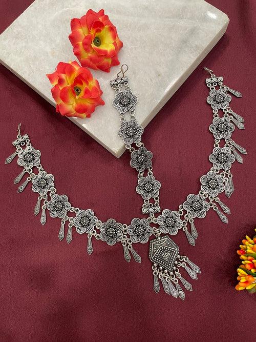 Mang Tikka/Matha Patti Flower/Geometric Design Afghani Silver Head Jewelry