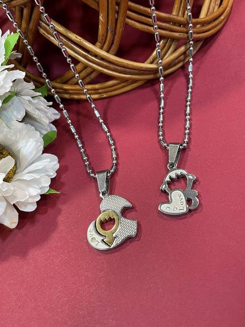His And Her Necklaces Love Couples Accessories 2Pcs Chic Love Heart Mars Venus Gender Pendant Puzzle Necklace