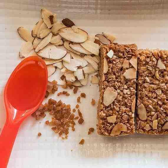 Almond & Cinnamon Flapjack 100 gms