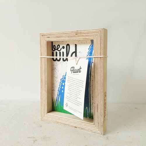 FLAUNT - Magnetic Birchwood Picture Frame for Room Decor by MAPAYAH