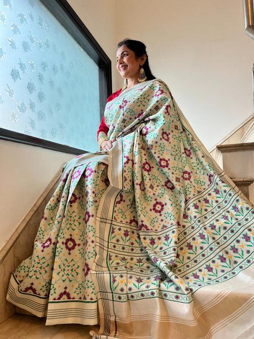 White double ikat patan patola saree