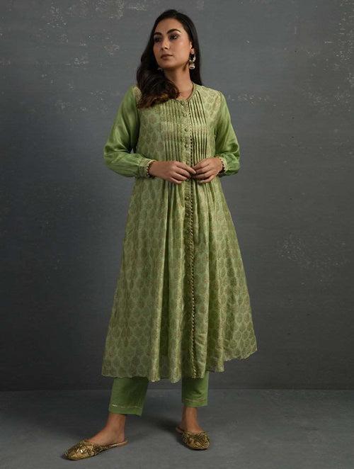 Green Block Printed Handwoven Chanderi Kurta with Mul Slip & Pants (Set of 3)
