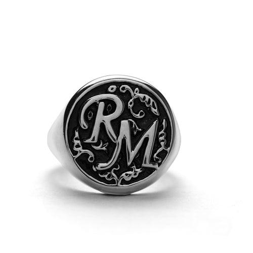 Personalized Initial Vintage Signet ring with antique finish