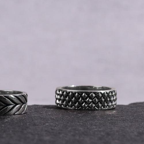 Rhombus Oxidized Ring in 925 sterling silver