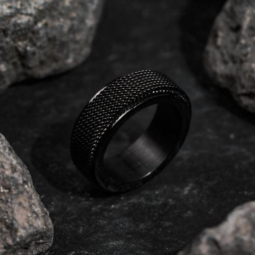 Black Mesh Spinner Ring