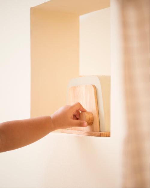 Pop-up Toaster for Pretend Play