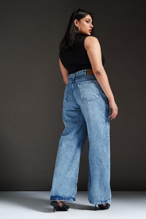 Pebble Blue Curve Straight fit Jeans