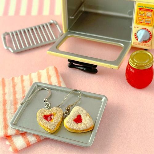 Linzer Hearts Cookie Mini Food Earrings