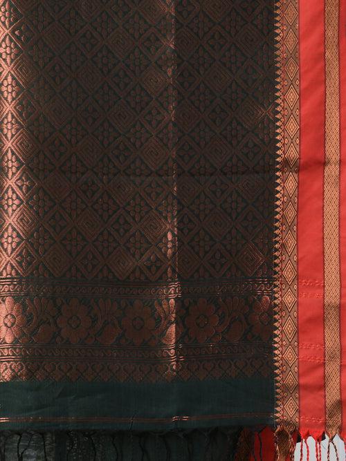 Bottle Green Silk Matka Soft Saree With Paisley Motifs