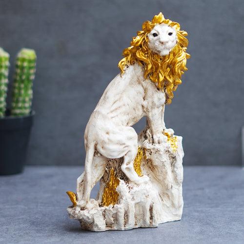 Polyresin Lion Statue Climbing on Rock Animal Figurine Showpiece