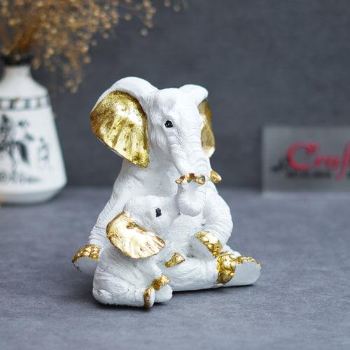 White Polyresin Small Elephant Family Mom and Baby Statue Animal Figurines Decorative Showpiece for Home Decor