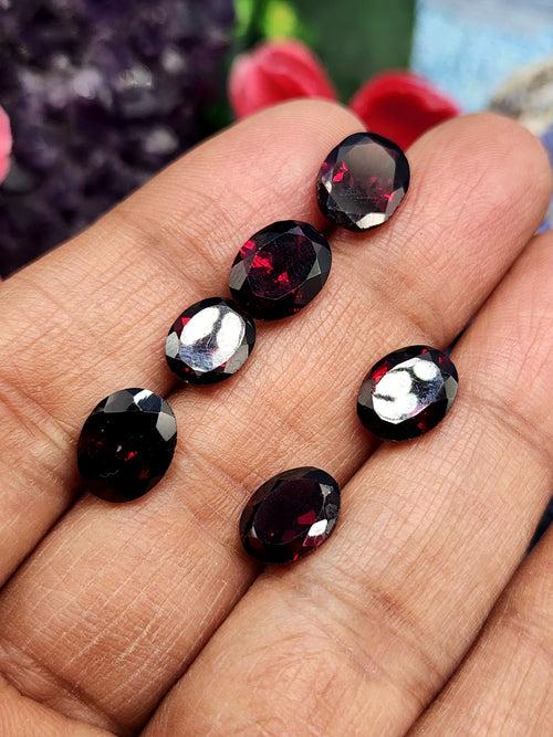 Red Garnet Faceted Loose Gemstones in Oval Shaped - Timeless Sophistication & Passionate Elegance - Lot of 6 units