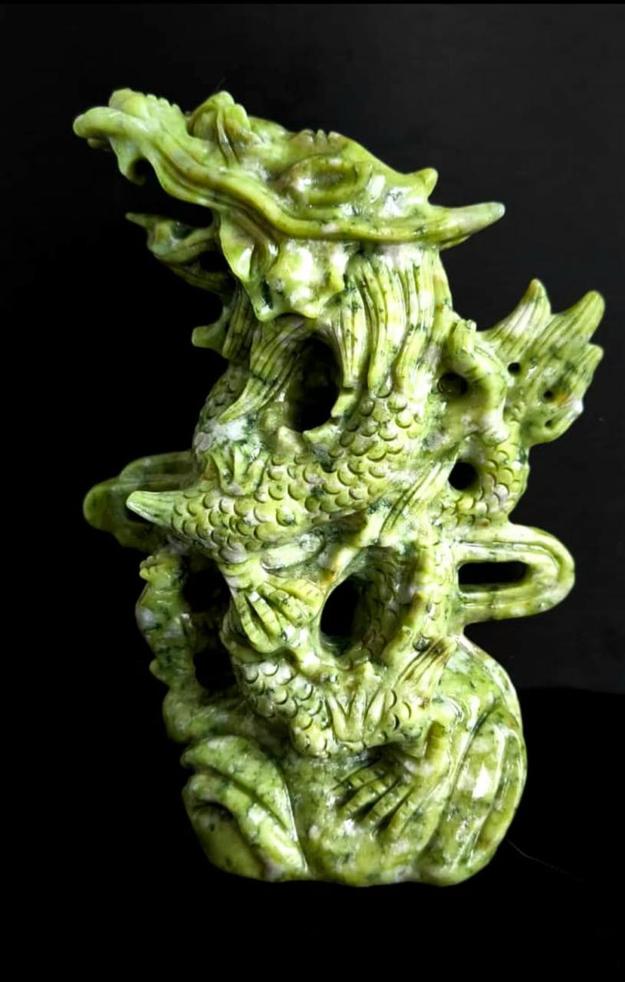 Xiuyan Jade Dragon Carving: Enhance Your Home with Elegance, Protection and Creative Energy