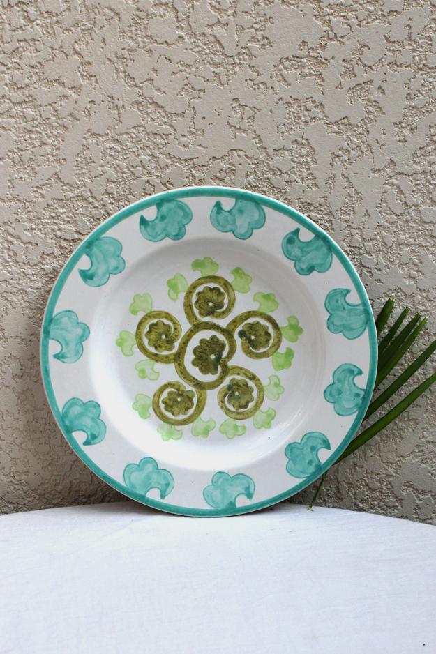 CERAMIC STONEWARE HAND PAINTED DINNER PLATE IN SHADES OF GREEN