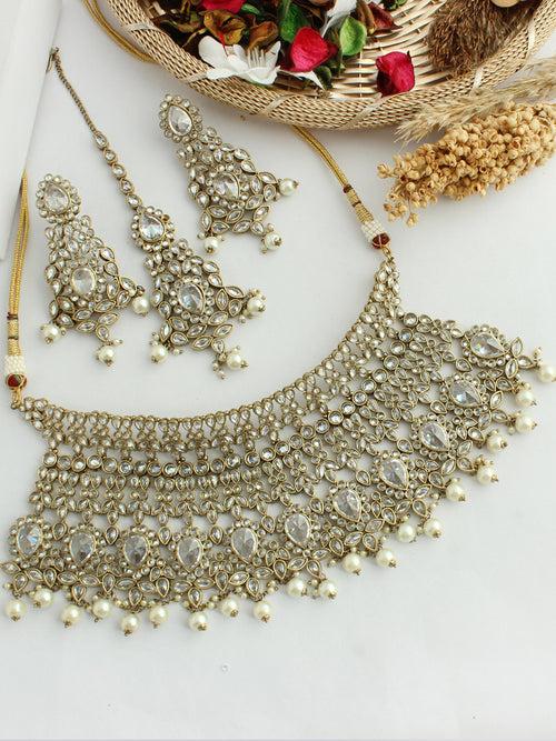 Vianshi Necklace Set