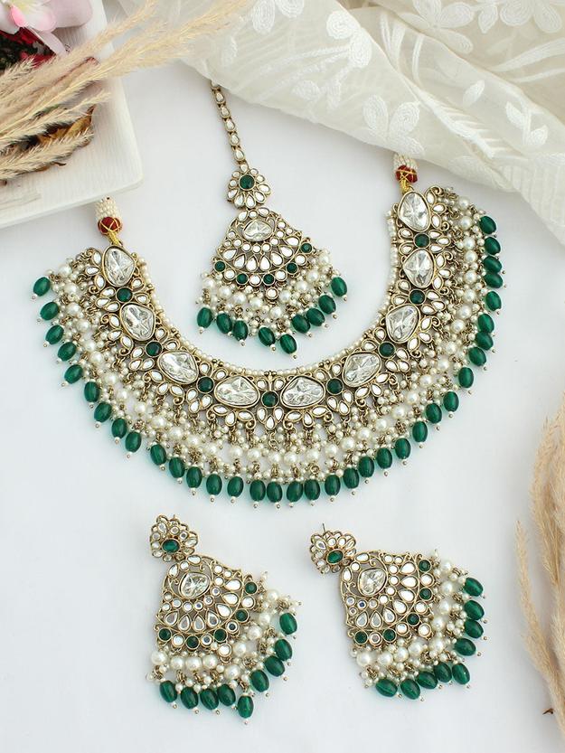 Avishi Bib Necklace Set